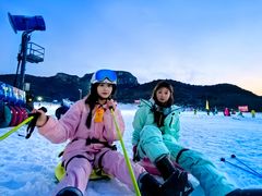 -济南卧虎山滑雪场
