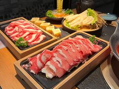 -湊湊火锅·茶憩(恒隆广场店)