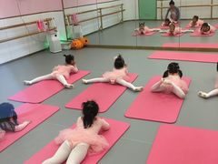 -伊叶舞蹈YEAH DANCE(LCM置汇旭辉校区)