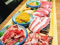 -明洞阿姨·韩式酱蟹烤肉·创意料理(三元桥店)