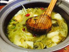 -周鱼小馆石锅酸菜鱼(活力汇店)