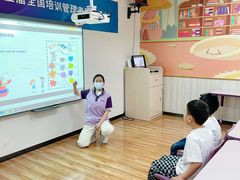 -瑞思少儿中心·少儿英语素养启蒙(勒泰直营校区)