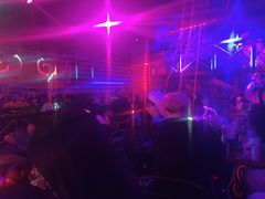 -UP嘻哈酒吧(粉巢店)