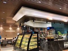-金马门国际美食百汇(珞喻路店)