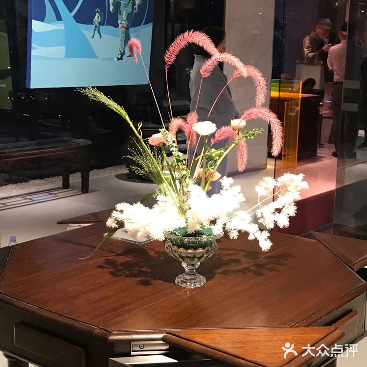 【魔都艺展地图】黄浦江边，“光的时空屋”悄然打开……