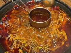 -旧街市鲜货老火锅(大光路店)