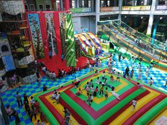 -蒙特利亲子乐园