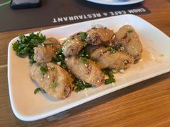 -Chom Cafe and Restaurant