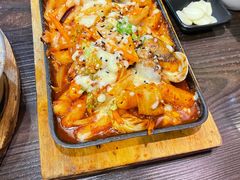 芝士海鲜炒年糕-青松大叔的店(东财店)