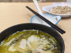-灵芝妹子海鲜米线(凯德和平广场店)