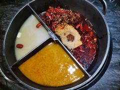 -热火朝天鲜切牛肉火锅(南强街巷店)