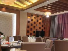 -三岔湖环球融创天堂洲际酒店水乐园