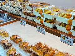 -金色麦甜糕点(面包.蛋糕.华苑店)