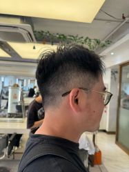 -镁连社·美联社