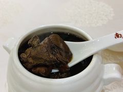 黑蒜炖竹丝鸡-寻味顺德·南记酒家·传统顺德菜·鱼生(广源路店)
