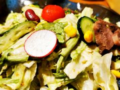 牛舌沙拉-黑牛の店·和牛烧肉(大悦城店)