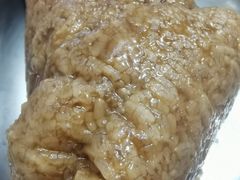 蛋黄肉粽-小阿姨小脚粽(静安店)