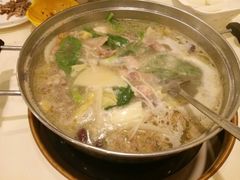 -一席地·本地鸡窝·杭帮鸡火锅(萧山银隆百货店)