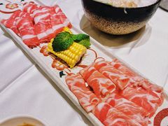 -红鼎豆捞·非遗鲍皇汤火锅(宝丰路店)