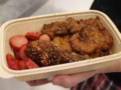 -同济大学本部学苑饮食广场