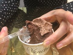 -VENCHI 闻绮(北京国贸商城店)