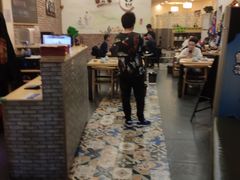 大堂-超越炭火牛蛙火锅鸡(河东店)