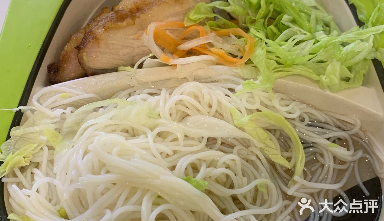 在桥南经常会经过这一家店，今天终于有机会去尝试一下