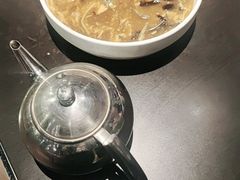 东平酸辣湖鱼汤-老牌坊鲁菜名店(美莲广场店)