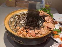 -山焱·炭火自助烤肉(周浦万达店)