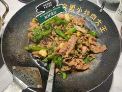 -费大厨辣椒炒肉(黄兴中心广场店)