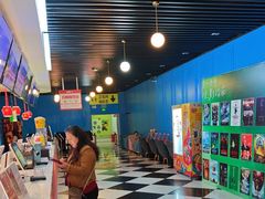 -完美世界影城(昆明翡翠湾店)