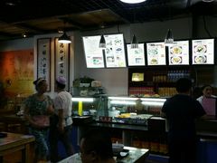 -陇上全荟兰州传统牛肉面(延吉路店)