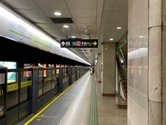 -南京西路(地铁站)