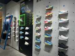 -HOKA(北京蓝色港湾店)