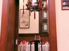 -梅龙镇酒家(南京西路总店)