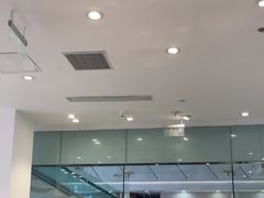 -Apple授权专营店(宝山万达店)