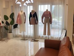 -nana showroom娜娜家服装店