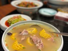 -川流不息·地道川菜·小龙虾(新松江路店)