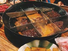 -岗上渣渣老火锅(两路口店)