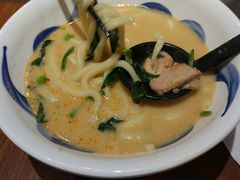 -大食代美食广场(上海中心店)