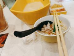 -谭仔米线(皇庭广场店)
