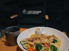 -F+轻食健身赋能空间(中华北路国贸商场店)