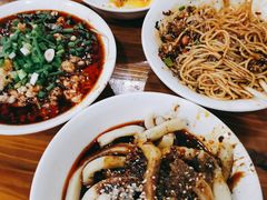 纯手工甜水面-中和裴氏蹄花(府河路店)