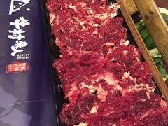 -牛村来人潮汕牛肉火锅(西单店)
