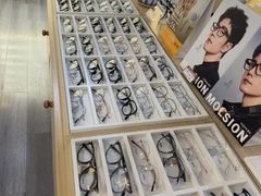 -康利眼镜·蔡司战略合作店(龙泉书房店)