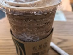 -星巴克(上海虹桥站2A检票口)