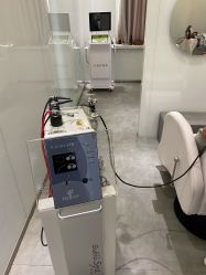 -LESSMORE科技头皮理容中心