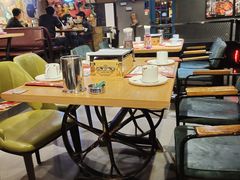 大堂-喝丢一只鞋海鲜烧烤·海肠捞饭(东关街店)