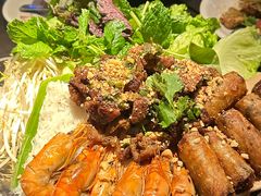 -大头虾越式风味餐厅(光明广场店)