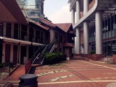 -香港大学